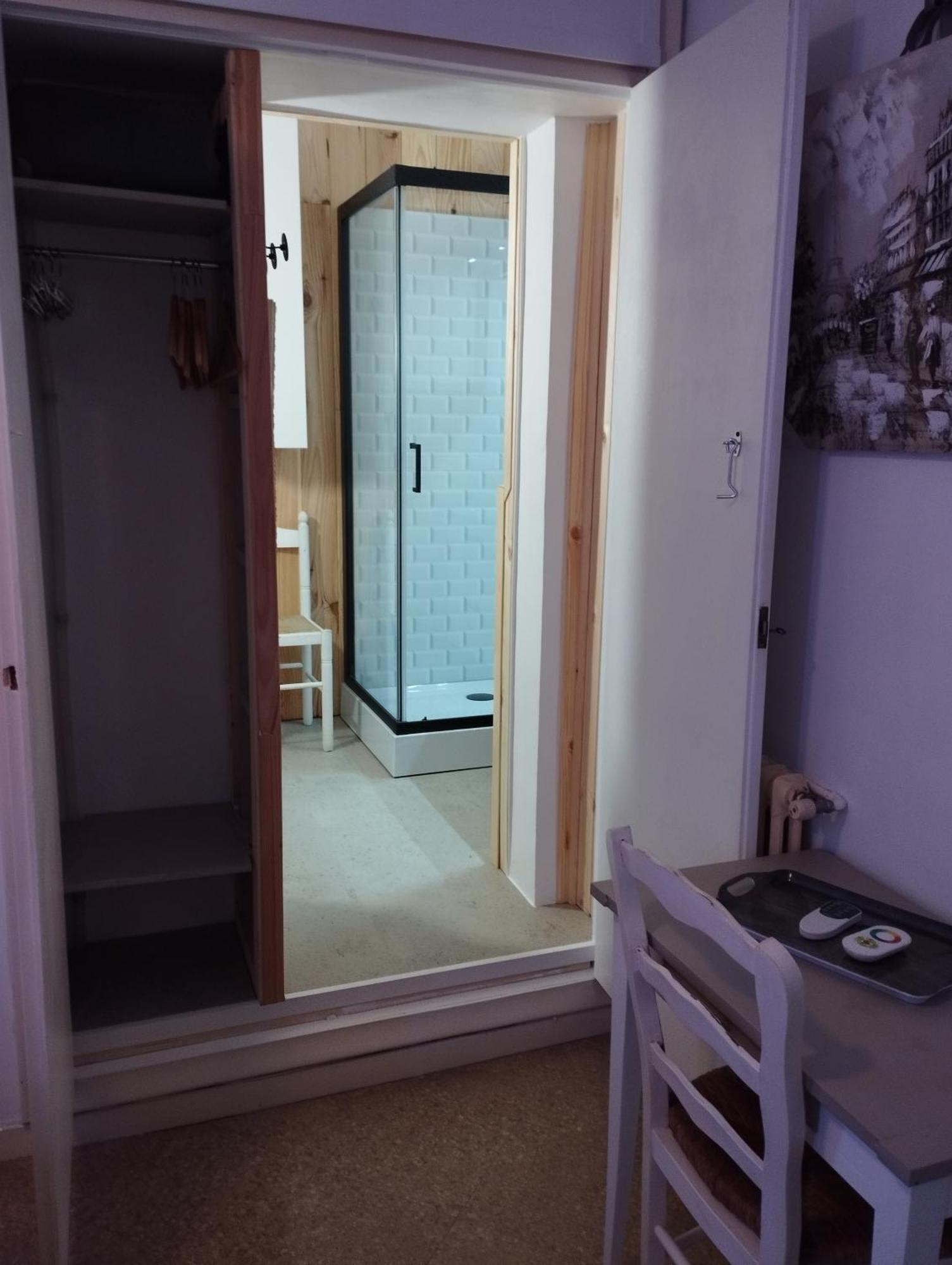 Chambres D'Hotes Chez Catherine A Reus Chambre De Paris Avec Salle De Bains Privee Exteriör bild